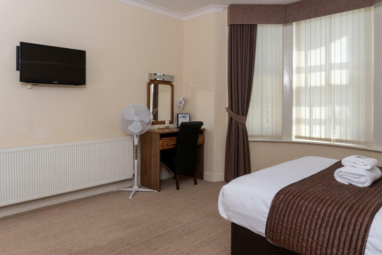 The Lawns Guest House Ретфорд Екстер'єр фото